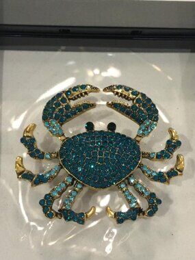 Nautical/Beach Theme Blue Crab Brooch with Blue Rhinestones, Gold-tone Metal NIB